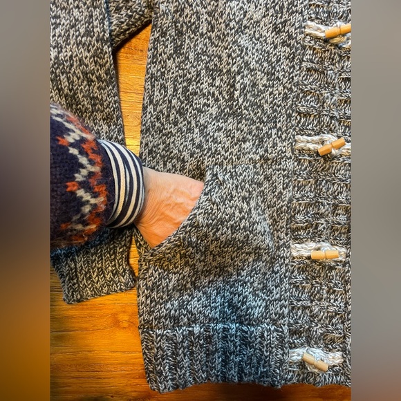 Wool Toggle Hoody, made with Donegal Yarns. Medium, NWOT - Picture 5 of 11